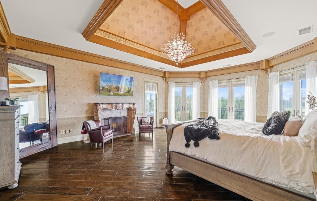European Inspired Opulence Meets Modern Luxury in Chesterton Indiana Mansion for 2999000 24