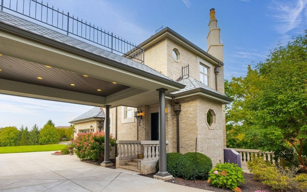 European Inspired Opulence Meets Modern Luxury in Chesterton Indiana Mansion for 2999000 41