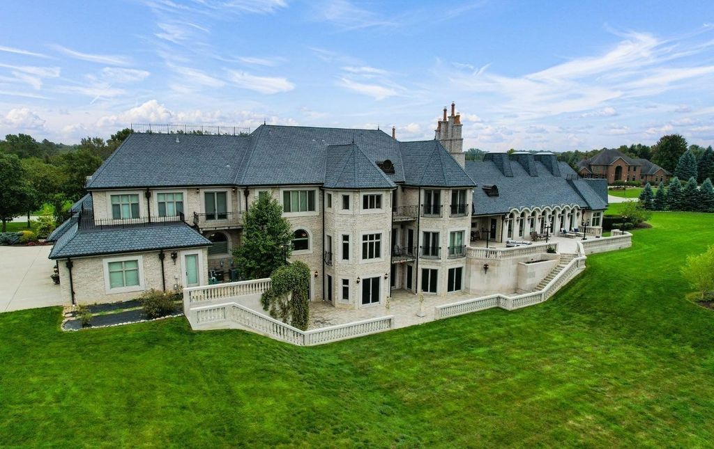 European Inspired Opulence Meets Modern Luxury in Chesterton Indiana Mansion for 2999000 51