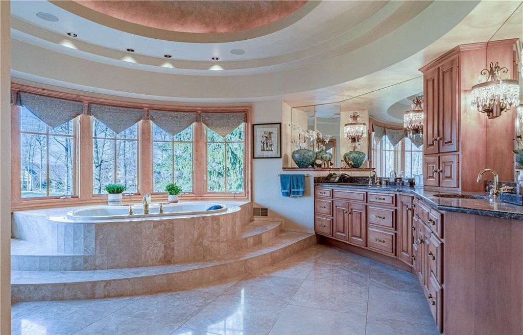 Exceptional Lifestyle Awaits One of a Kind Property in Northeast Ohio Priced at 2999000 19