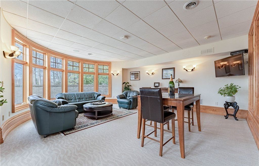 Exceptional Lifestyle Awaits One of a Kind Property in Northeast Ohio Priced at 2999000 28