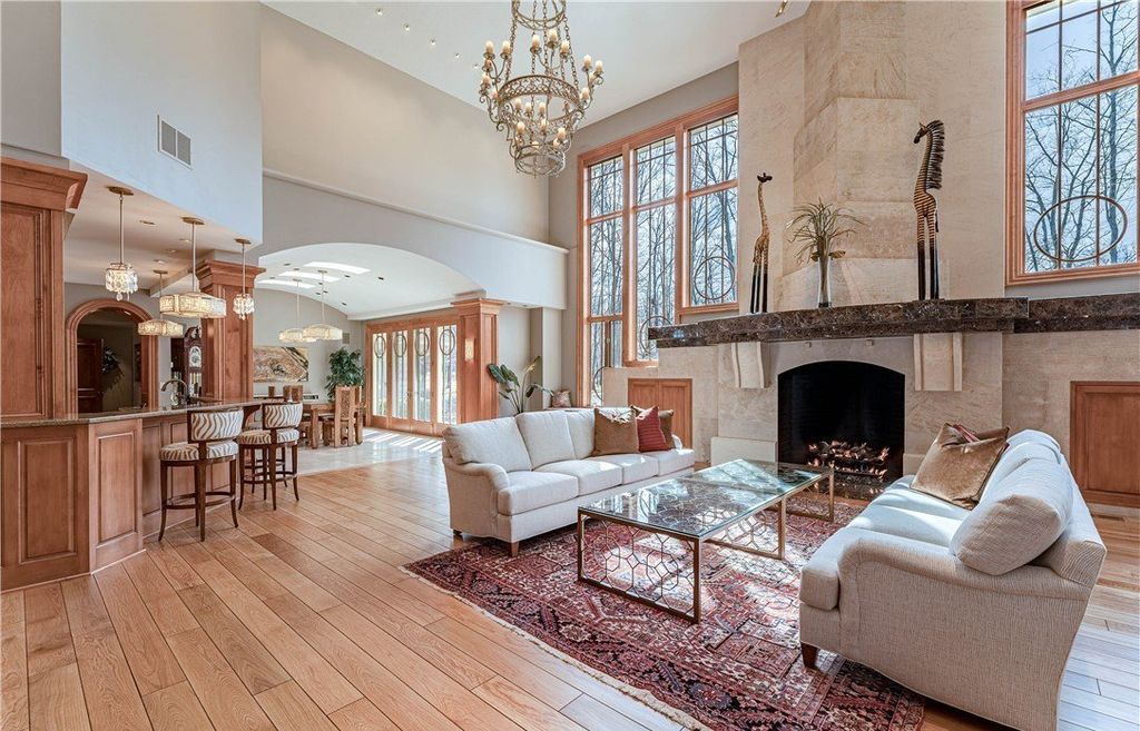 Exceptional Lifestyle Awaits One of a Kind Property in Northeast Ohio Priced at 2999000 4