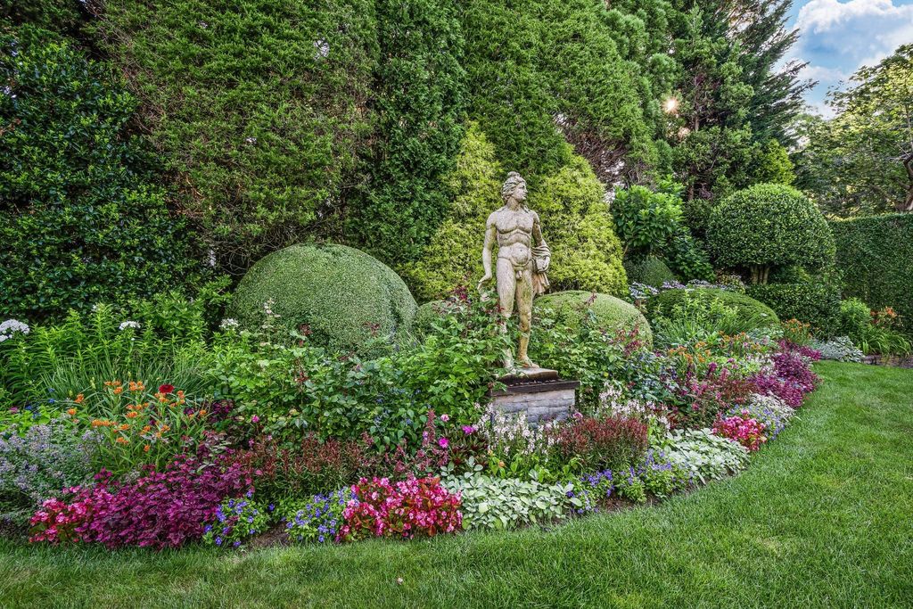 Exquisite East Hampton Oasis A Three Residence Compound with Breathtaking Landscape for 10.15 Million 11