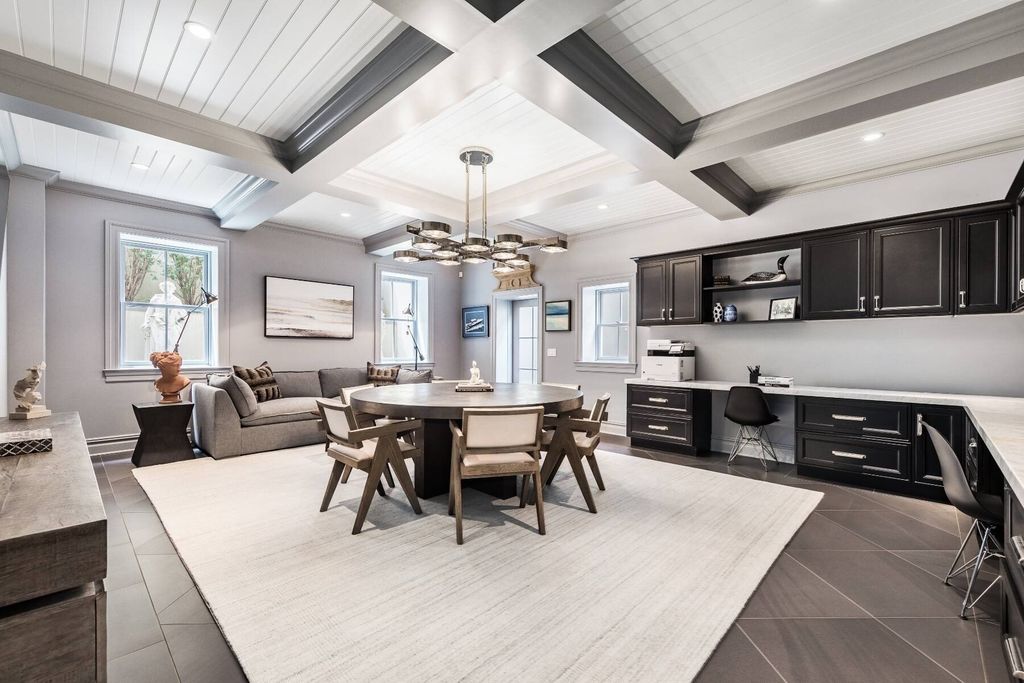 Exquisite East Hampton Oasis A Three Residence Compound with Breathtaking Landscape for 10.15 Million 34