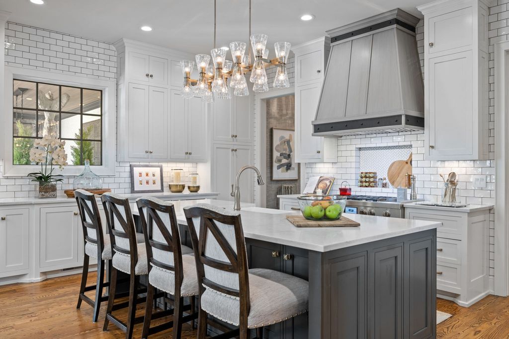 Exquisite Nashville Home Offers Perfect Blend of Elegance and Comfort for 3999999 12