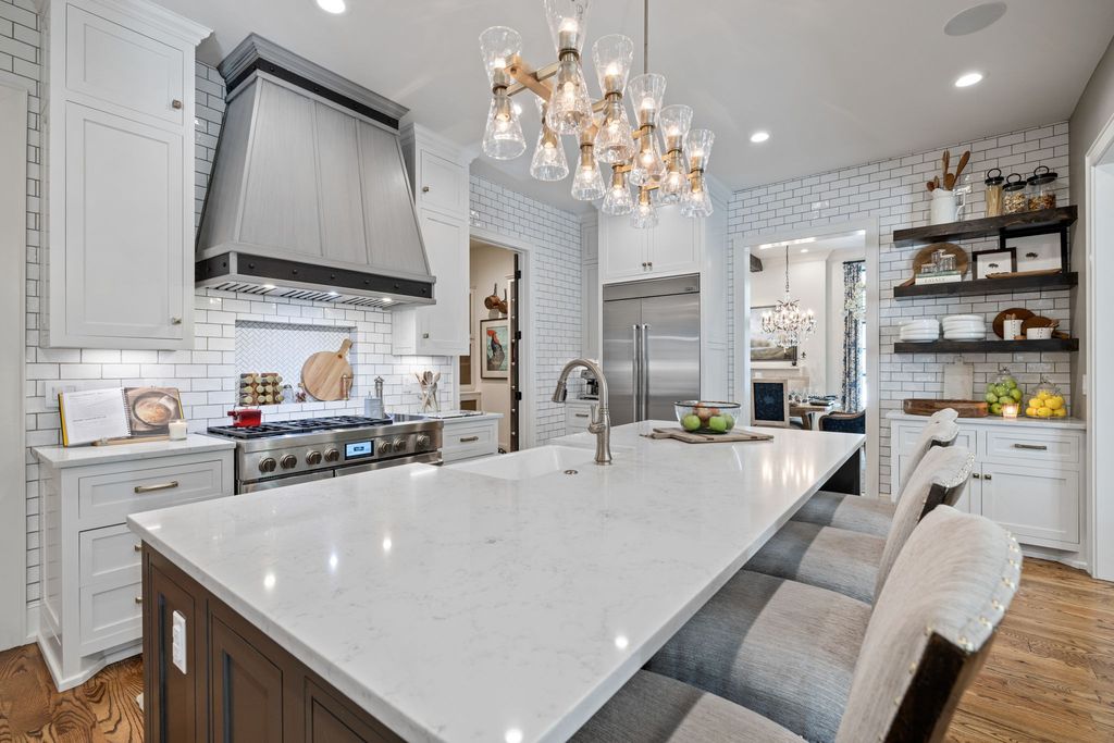 Exquisite Nashville Home Offers Perfect Blend of Elegance and Comfort for 3999999 14