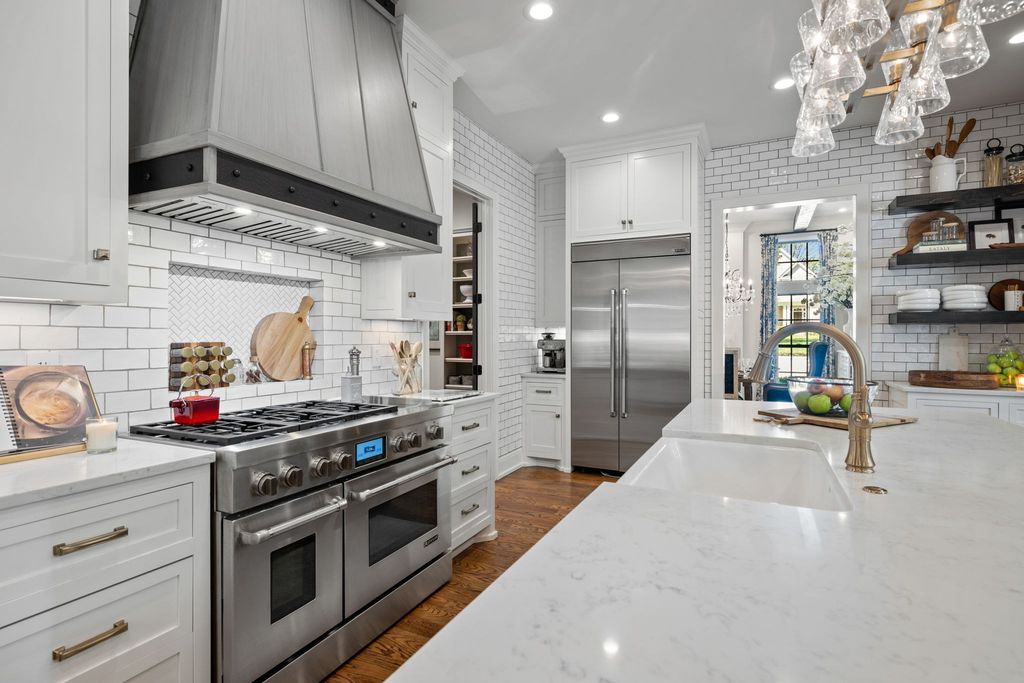 Exquisite Nashville Home Offers Perfect Blend of Elegance and Comfort for 3999999 15