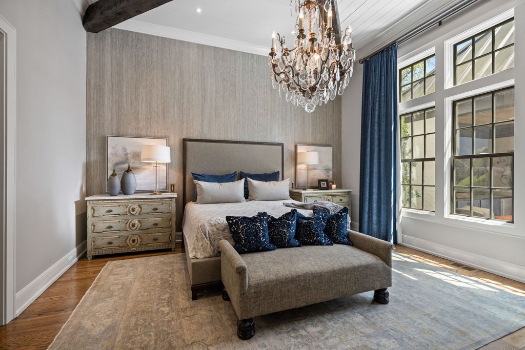 Exquisite Nashville Home Offers Perfect Blend of Elegance and Comfort for 3999999 19