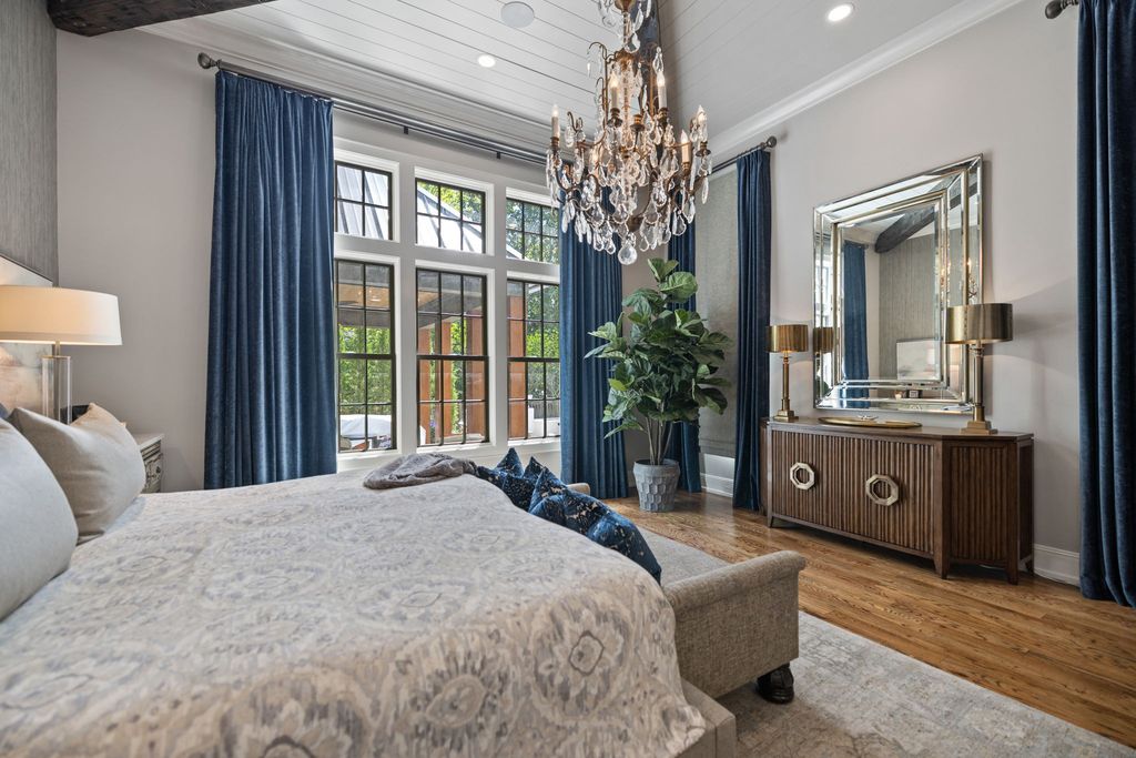 Exquisite Nashville Home Offers Perfect Blend of Elegance and Comfort for 3999999 20