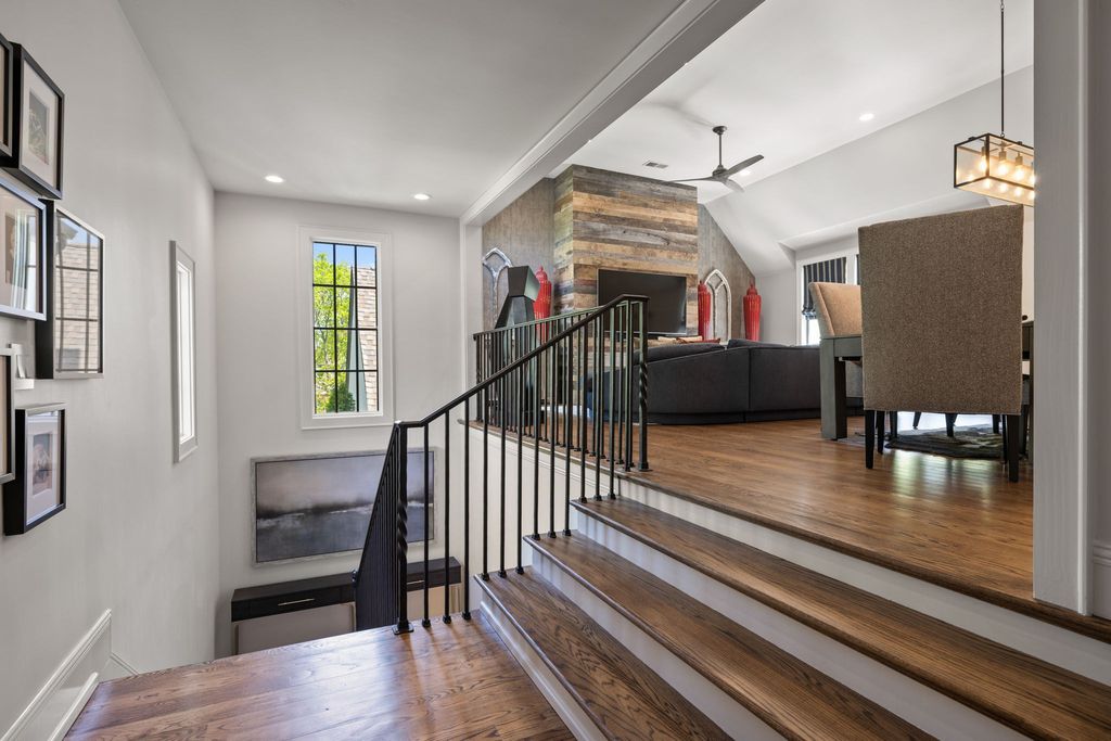 Exquisite Nashville Home Offers Perfect Blend of Elegance and Comfort for 3999999 24