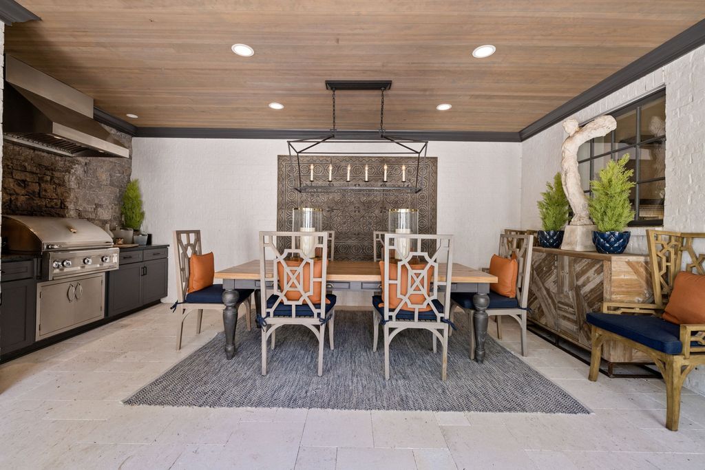 Exquisite Nashville Home Offers Perfect Blend of Elegance and Comfort for 3999999 37