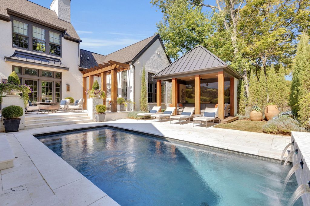 Exquisite Nashville Home Offers Perfect Blend of Elegance and Comfort for 3999999 43