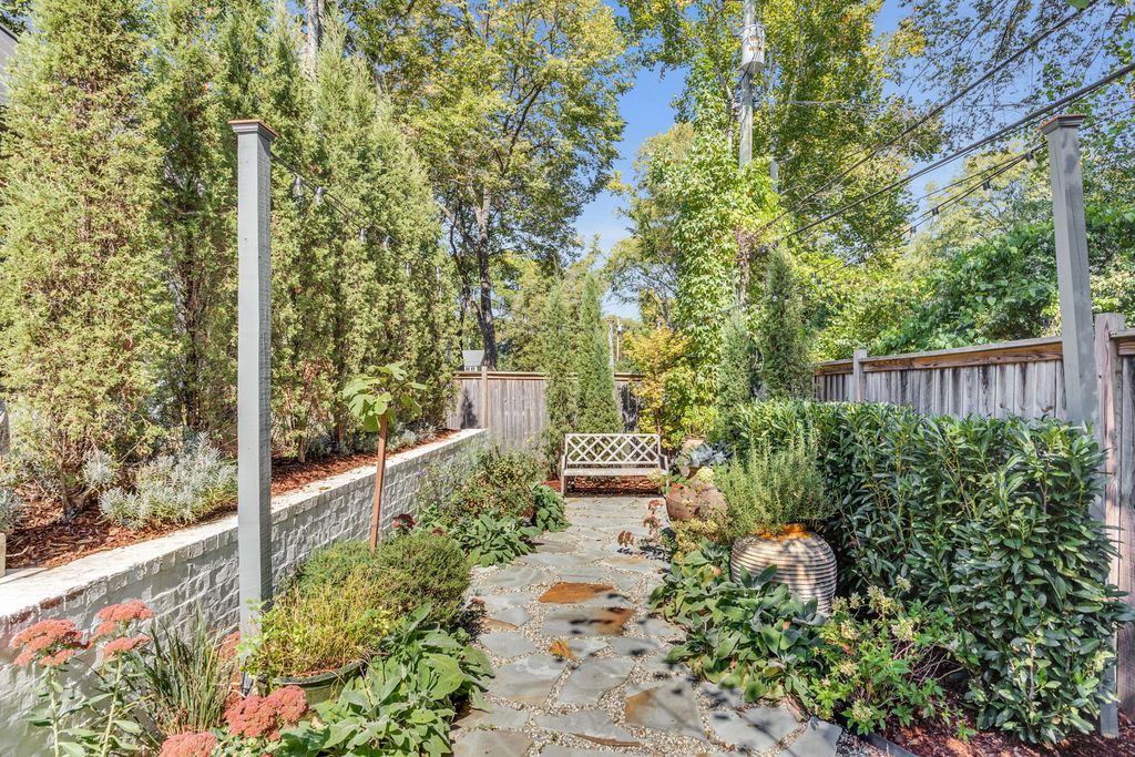 Exquisite Nashville Home Offers Perfect Blend of Elegance and Comfort for 3999999 51