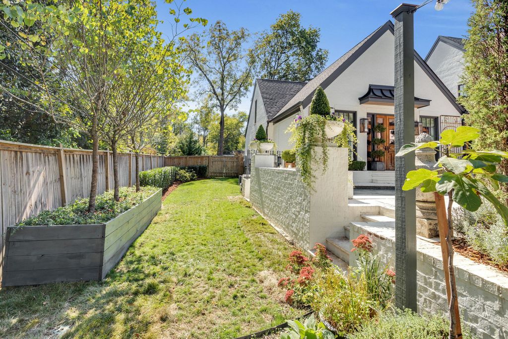 Exquisite Nashville Home Offers Perfect Blend of Elegance and Comfort for 3999999 52
