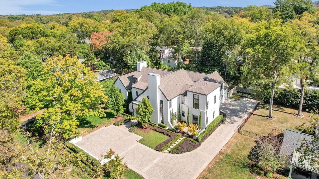 Exquisite Nashville Home Offers Perfect Blend of Elegance and Comfort for 3999999 53