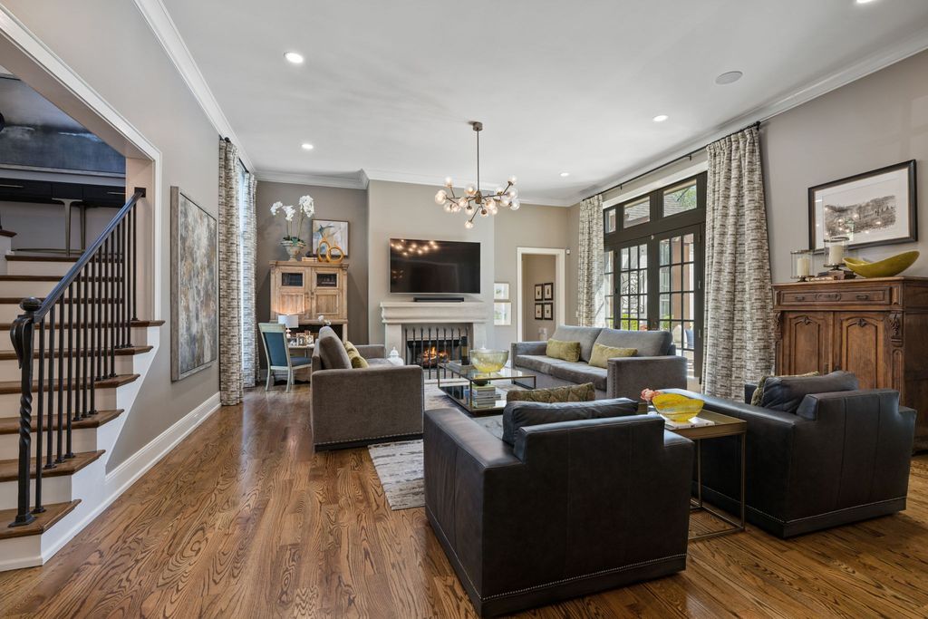 Exquisite Nashville Home Offers Perfect Blend of Elegance and Comfort for 3999999 8