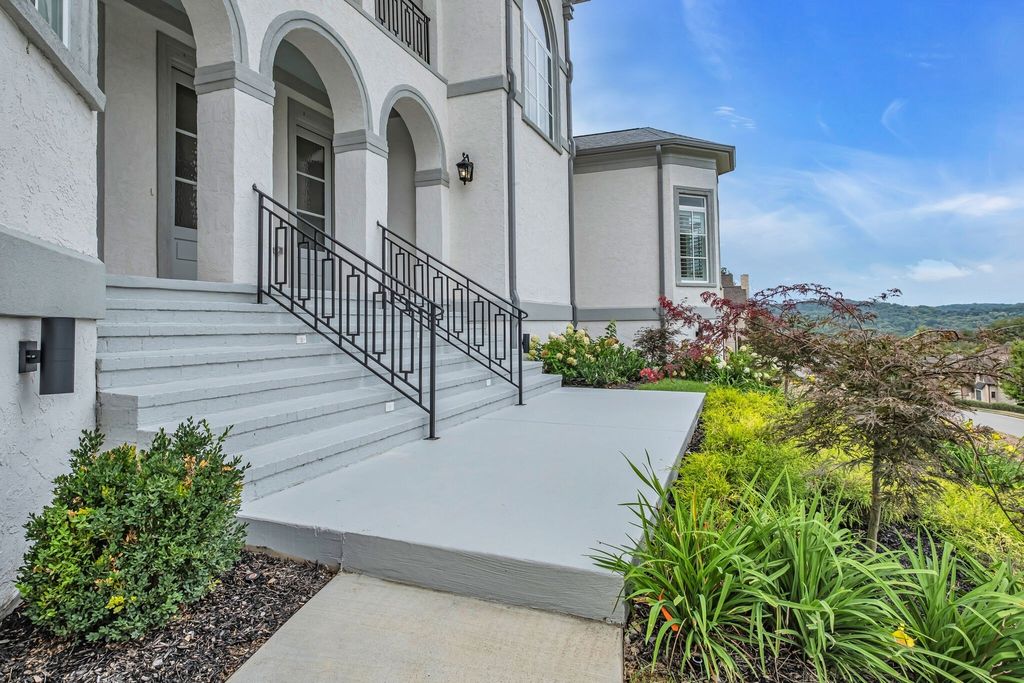 Fabulous European Style Home in Franklin Tennessee Listed at 3349900 6