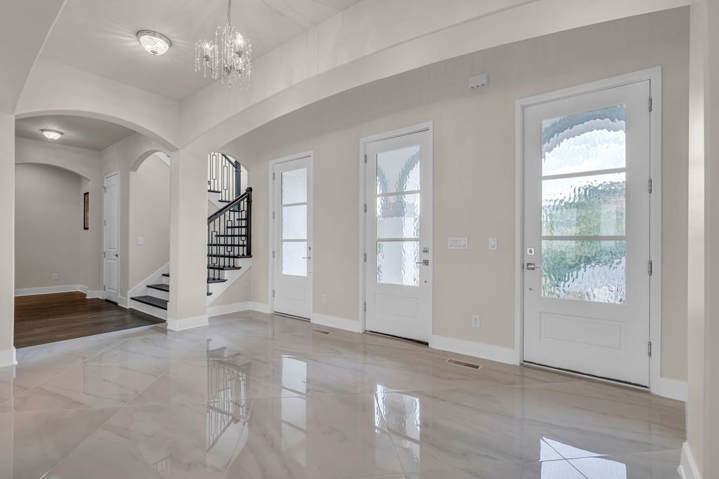 Fabulous European Style Home in Franklin Tennessee Listed at 3349900 8