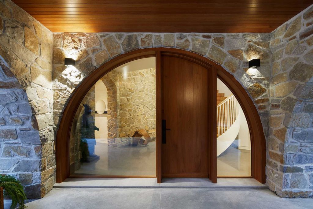 Forges Residence, A Masterpiece by Bourgeois Lechasseur architectes