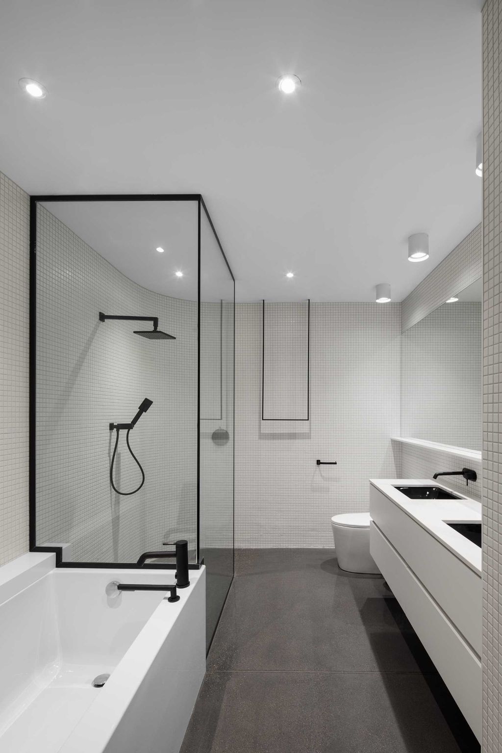 Forges Residence, A Masterpiece by Bourgeois Lechasseur architectes