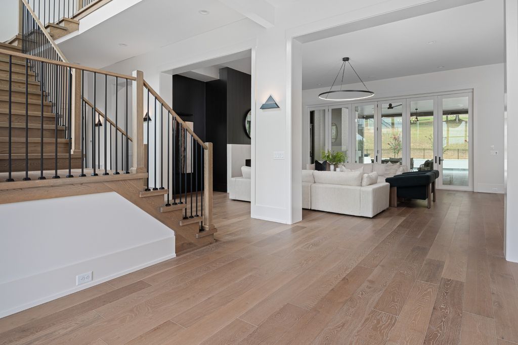 Franklin Tennessee Estate by Hidden Valley Homes Blends Open Concept Living and Elegance for 5.99 Million 13