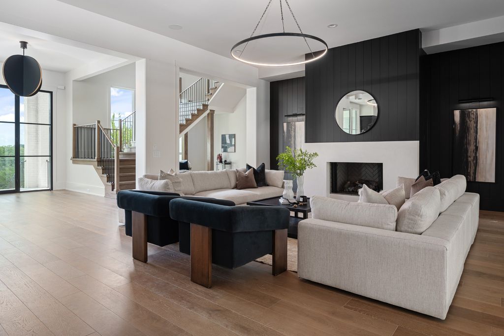 Franklin Tennessee Estate by Hidden Valley Homes Blends Open Concept Living and Elegance for 5.99 Million 16
