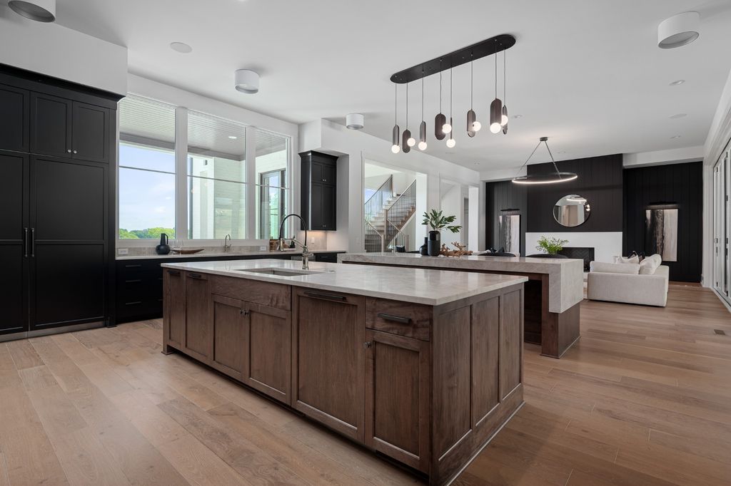Franklin Tennessee Estate by Hidden Valley Homes Blends Open Concept Living and Elegance for 5.99 Million 20