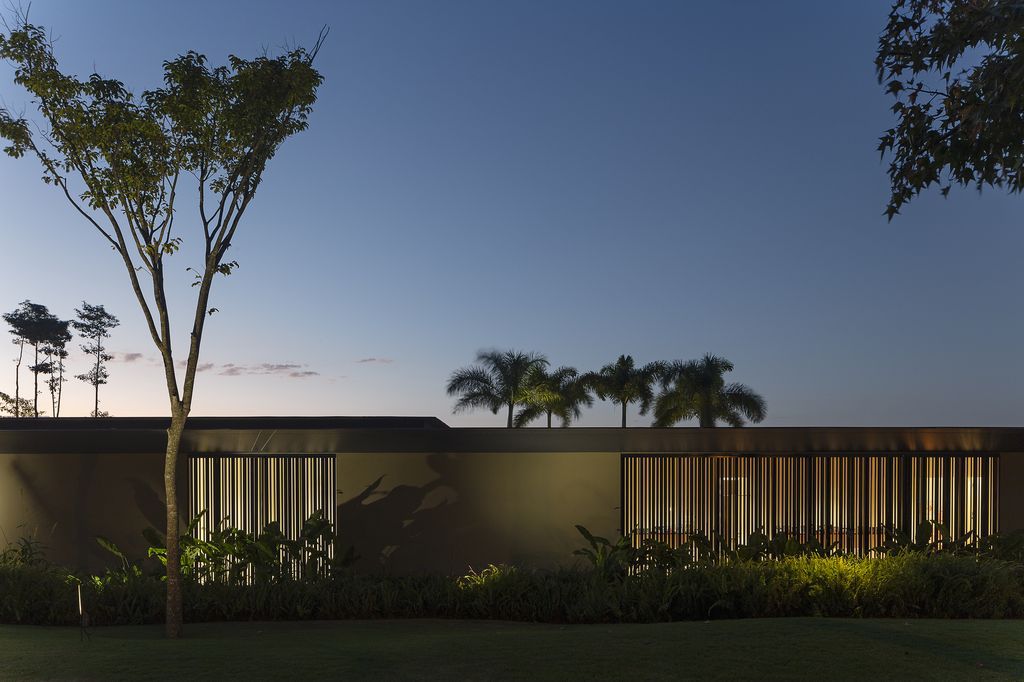 MDG Baroneza House in Brazil Gálvez & Márton Arquitetura