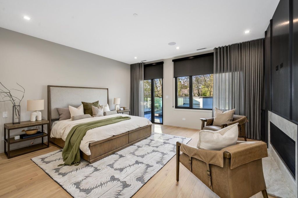 Modern Masterpiece in Glencoe, Illinois: A $3,999,900 Collaboration by Noah Properties and Lisek Interiors