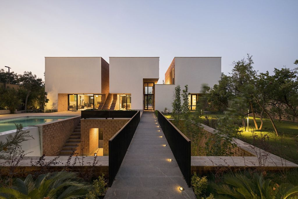 Narbon Villa Offers Harmony with Nature by Gera Studio Architects