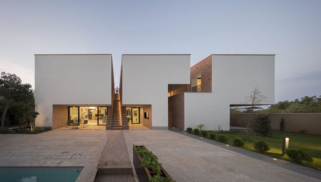 Narbon Villa Offers Harmony with Nature by Gera Studio Architects