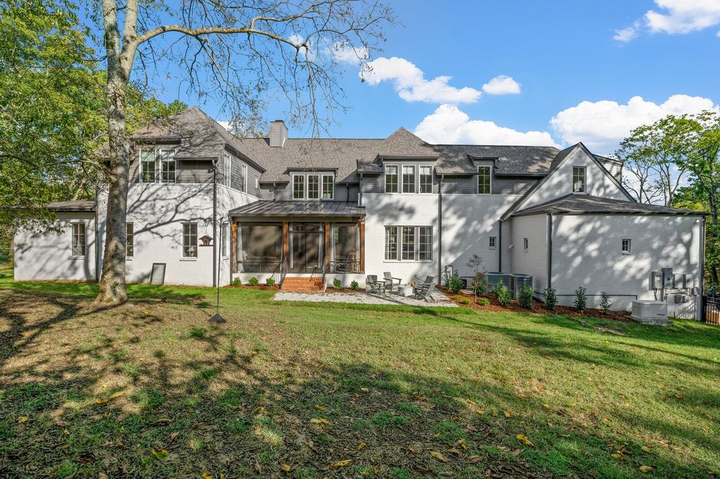 Nashville Home by Vintage South Development Now on the Market for 3.2 Million 44