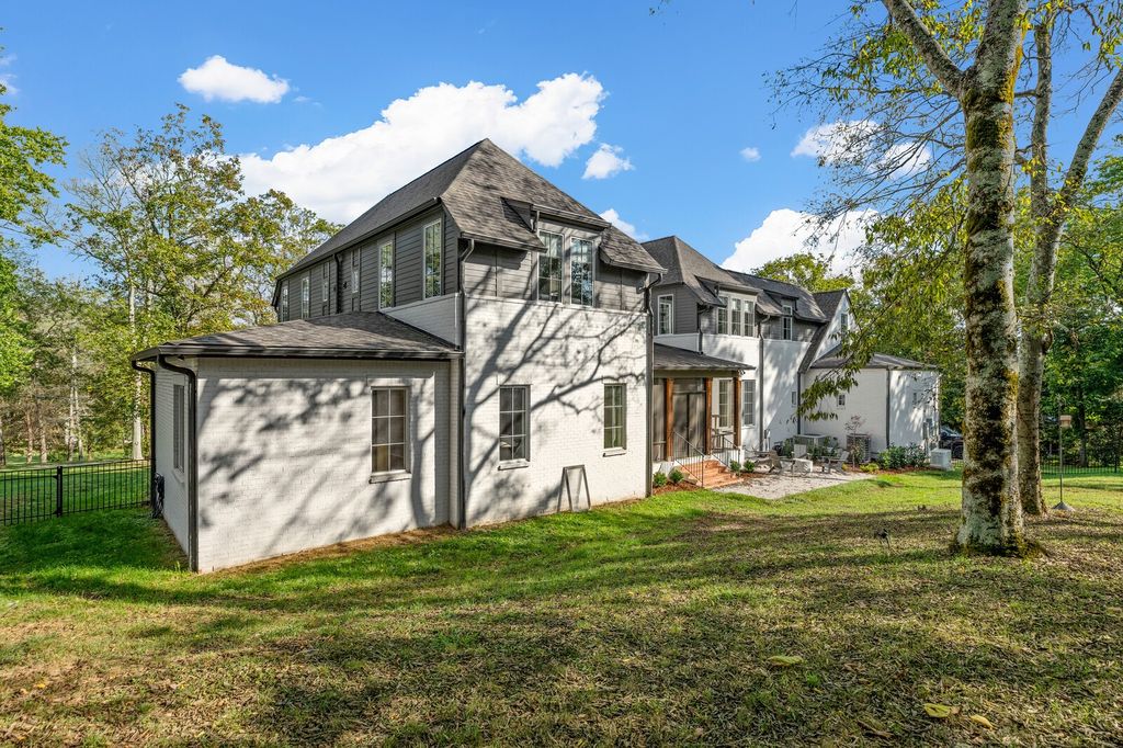 Nashville Home by Vintage South Development Now on the Market for 3.2 Million 46