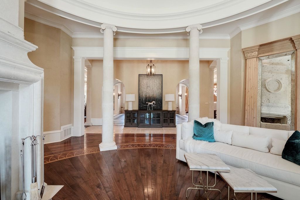 One-of-a-kind Tennessee Estate Redefines Luxury and Sophistication at $4.299 Million