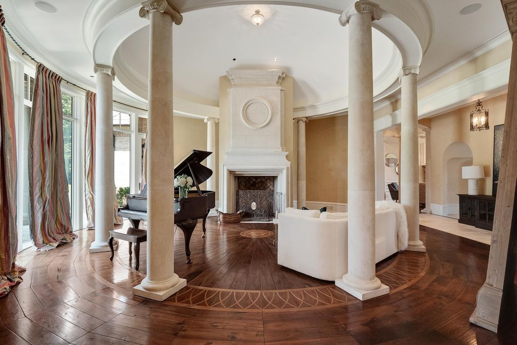 One-of-a-kind Tennessee Estate Redefines Luxury and Sophistication at $4.299 Million