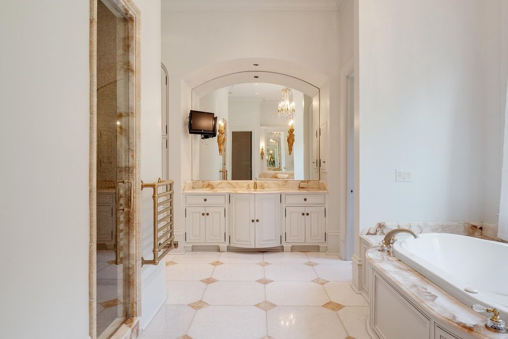 One-of-a-kind Tennessee Estate Redefines Luxury and Sophistication at $4.299 Million