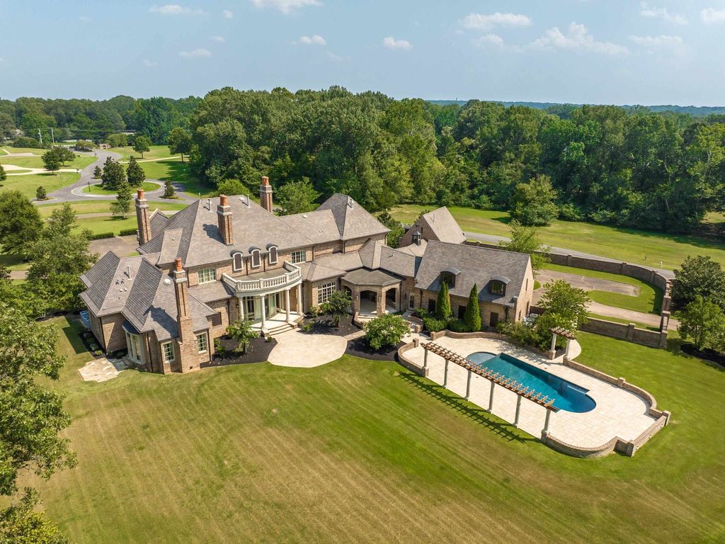One-of-a-kind Tennessee Estate Redefines Luxury and Sophistication at $4.299 Million