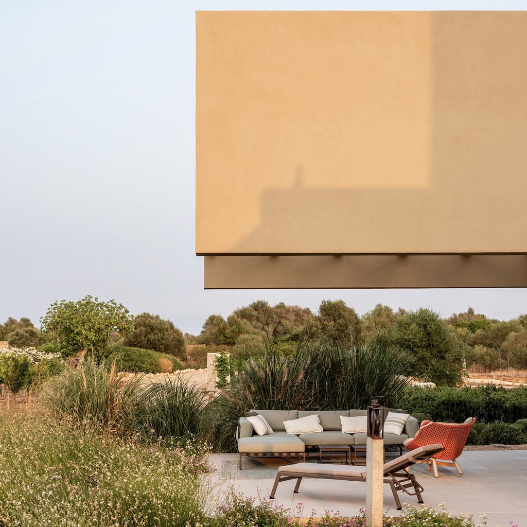 House 1710, Fusion of Traditional and Modern Design by Jle arquitectos