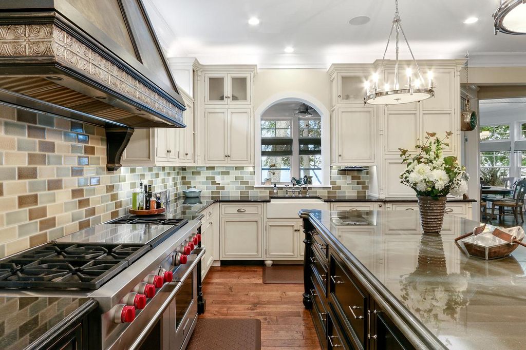 Quintessential Lakefront Gem in Fontana Wisconsin Hits the Market at 13.9 Million 21