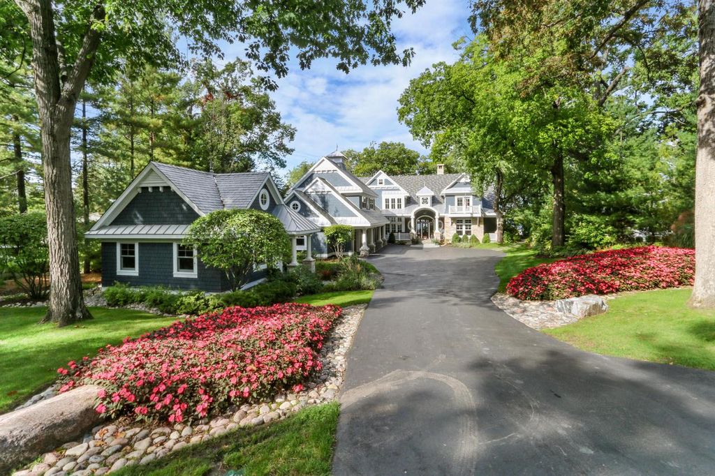 Quintessential Lakefront Gem in Fontana Wisconsin Hits the Market at 13.9 Million 3