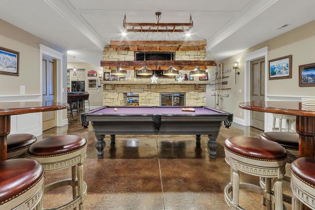 Quintessential Lakefront Gem in Fontana Wisconsin Hits the Market at 13.9 Million 42