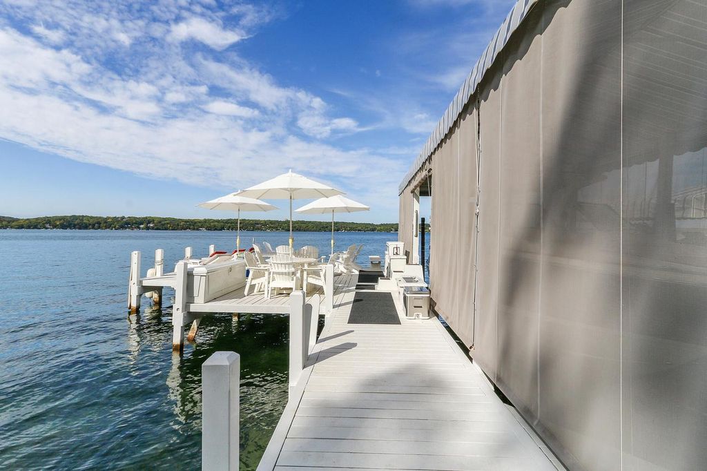 Quintessential Lakefront Gem in Fontana Wisconsin Hits the Market at 13.9 Million 49