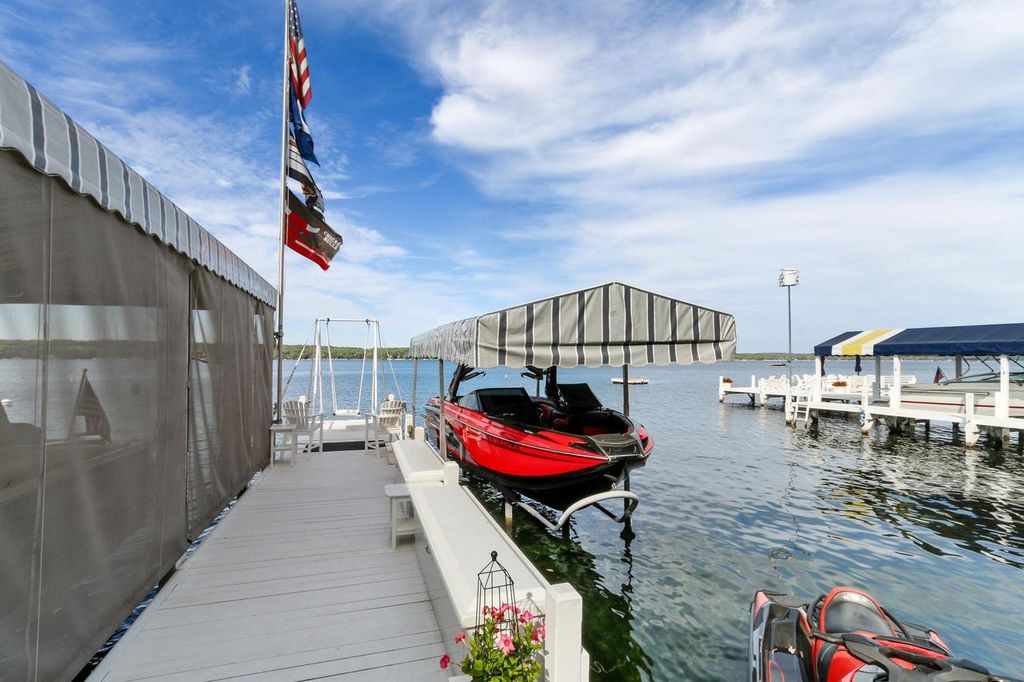 Quintessential Lakefront Gem in Fontana Wisconsin Hits the Market at 13.9 Million 52