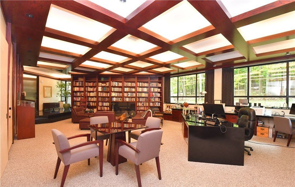 Richfield Ohio Residence A Modern Architectural Masterpiece in Privacy and Luxury Listed at 3995000 19