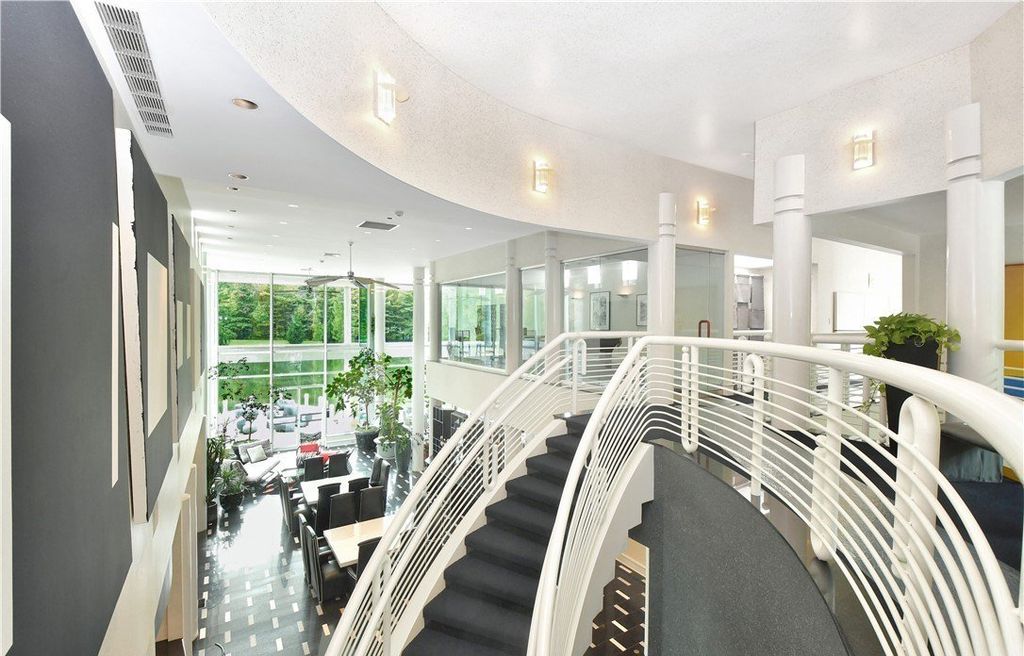Richfield Ohio Residence A Modern Architectural Masterpiece in Privacy and Luxury Listed at 3995000 26