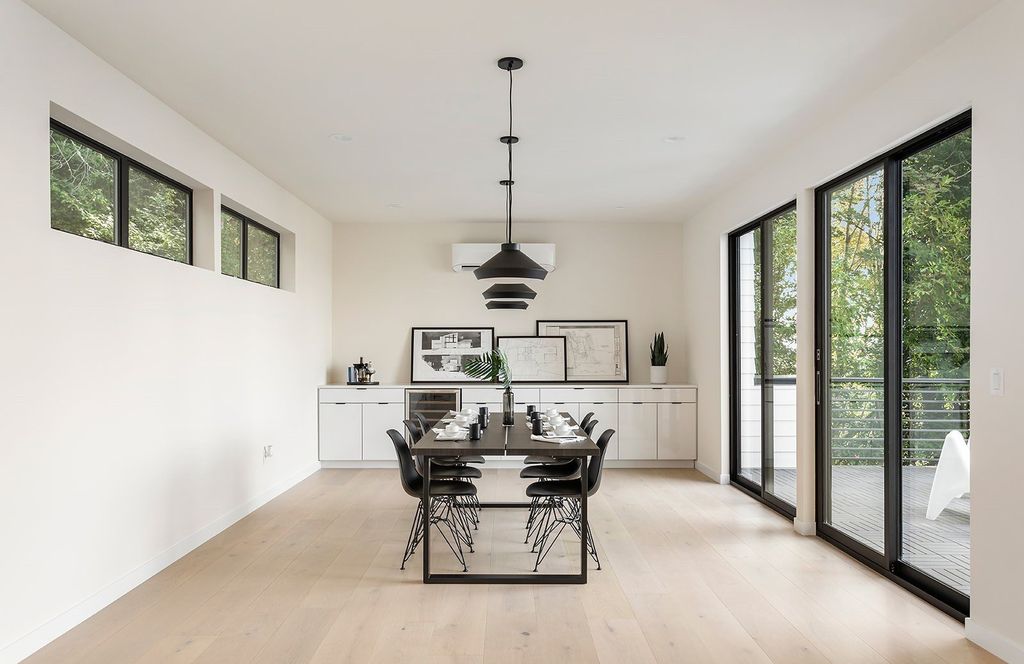 Seattles Coastal Retreat 2.85 Million Home with Stunning Views and Serene Lifestyle 12