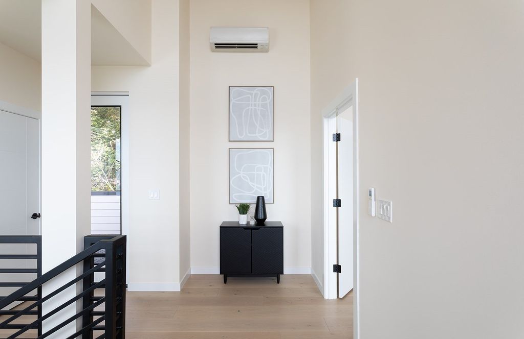 Seattles Coastal Retreat 2.85 Million Home with Stunning Views and Serene Lifestyle 18