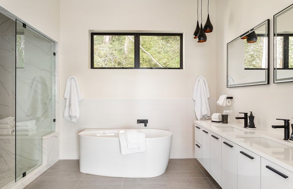 Seattles Coastal Retreat 2.85 Million Home with Stunning Views and Serene Lifestyle 24