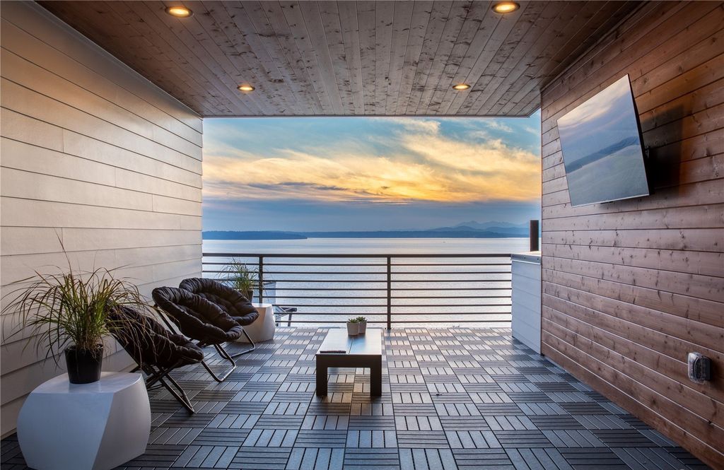 Seattles Coastal Retreat 2.85 Million Home with Stunning Views and Serene Lifestyle 26