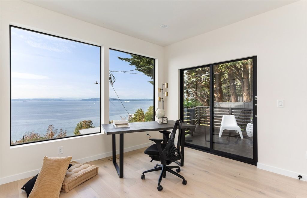 Seattles Coastal Retreat 2.85 Million Home with Stunning Views and Serene Lifestyle 29